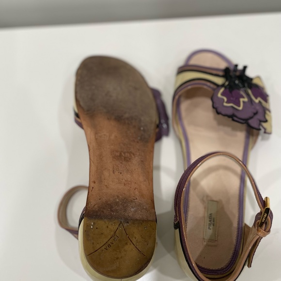 Prada Vernice Flower Sandals - Picture 3 of 4